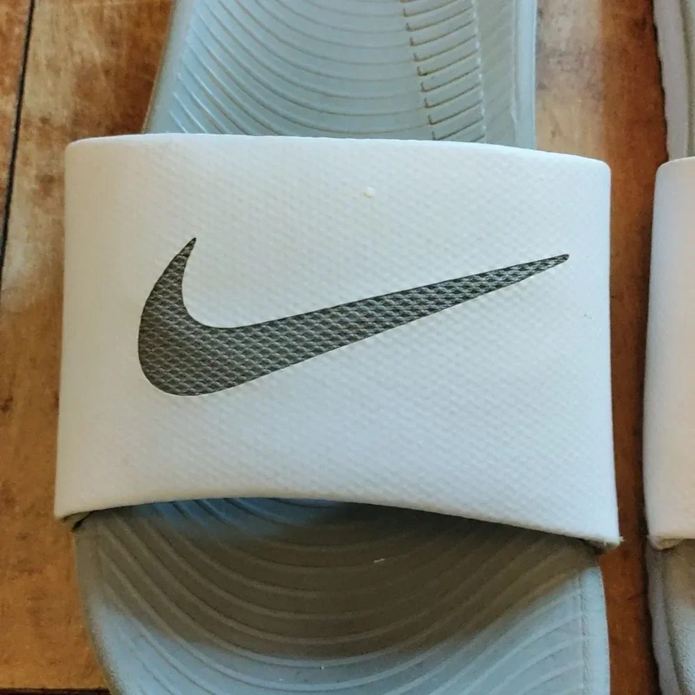 Nike Slides White Gray Sandals Size 7 Summer Vacation Beach Unisex